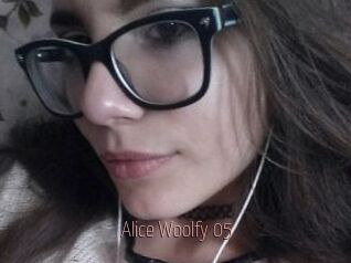 Alice_Woolfy_05