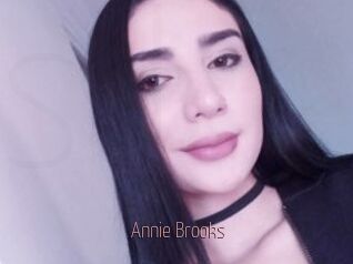 Annie_Brooks