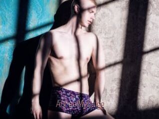 A0FeelMyBulge