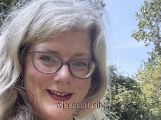 Alicescuriosity