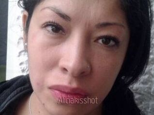 Aliciakisshot