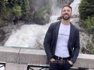 aronmusclesman Sexe désirs