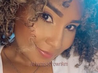 Artemisabrownkm