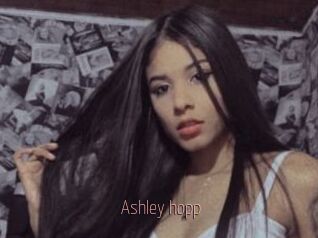 Ashley_hopp