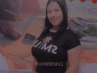 Brunnetesex1