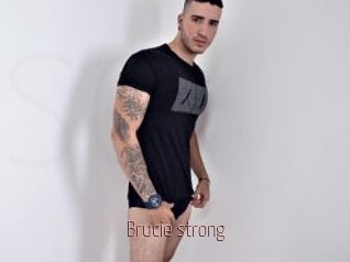 Brucie_strong
