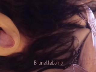 Brunettebomb