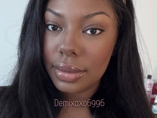 Demixoxo6996