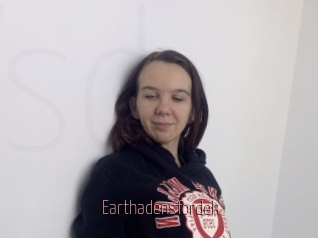 Earthadensfordek