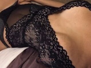 Emiliatxx