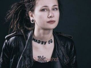 Gloria_Love_hot