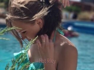 Hot_Riley