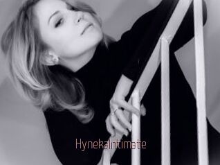 HynekaIntimate