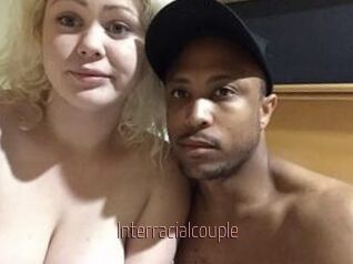 Interracial_couple_
