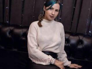 Jennifer_Benton