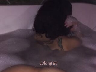 Lola_grey