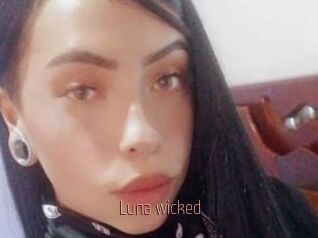 Luna_wicked