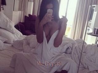 Mia_Chrystall