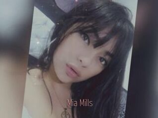 Mia_Mills