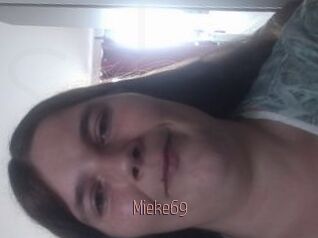 Mieke69