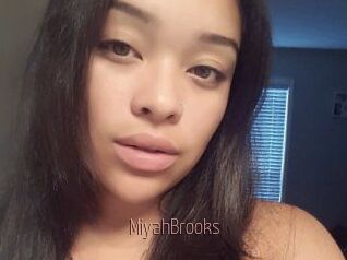 Miyah_Brooks