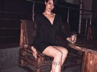 ModelaMiya