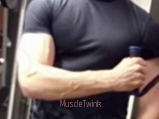 MuscleTwink