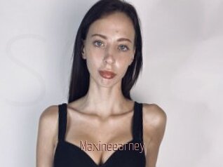 Maxineearney