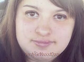 NerdyGirlNxxxtDoor