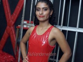 NiaVandervelden