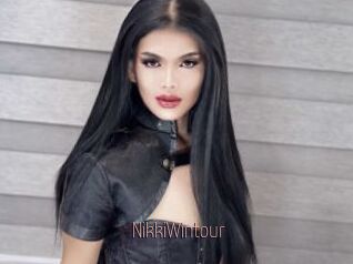 NikkiWintour
