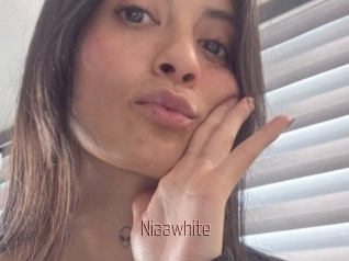 Niaawhite