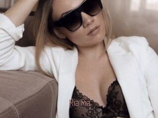 Ria_Ria