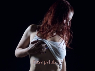 Rose_petals_33