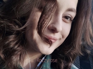 Rozzyrose