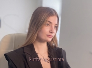 Ruthannegusciora