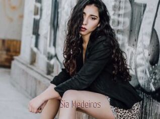 Sia_Medeiros