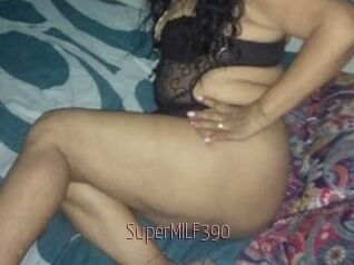 SuperMILF390