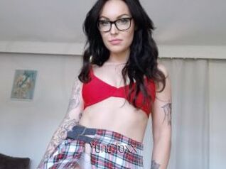 Yuna_foxx