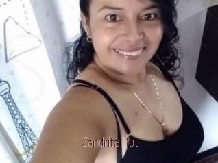 Zandrita_Hot